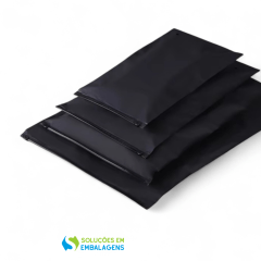 Saquinho Shein Preto Fosco 30x40 com Zip Trilho